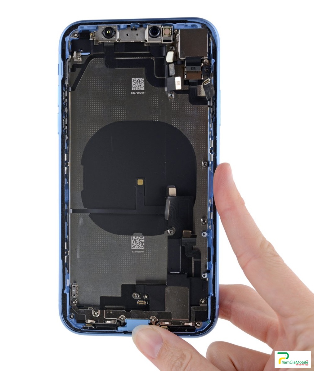 Địa chỉ chuyên sửa chữa, sửa lỗi, khắc phục sạc iPhone XR 2019 không báo gì, Sửa Sạc USB Tai Nghe Mic iPhone XR 2019 Chân Sạc, Chui Sạc Chính hãng uy tín giá tốt tại phamgiamobile 